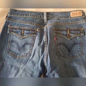 Levi’s 515 Boot Cut Mid Rise Button Flap Back Pockets Western Jeans size 8
